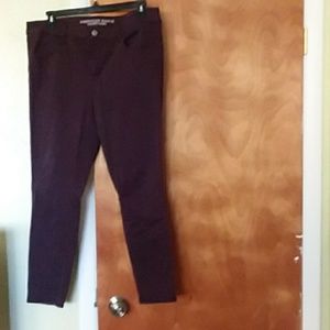 Women's American Eagle jeans. Maroon size 18R.
